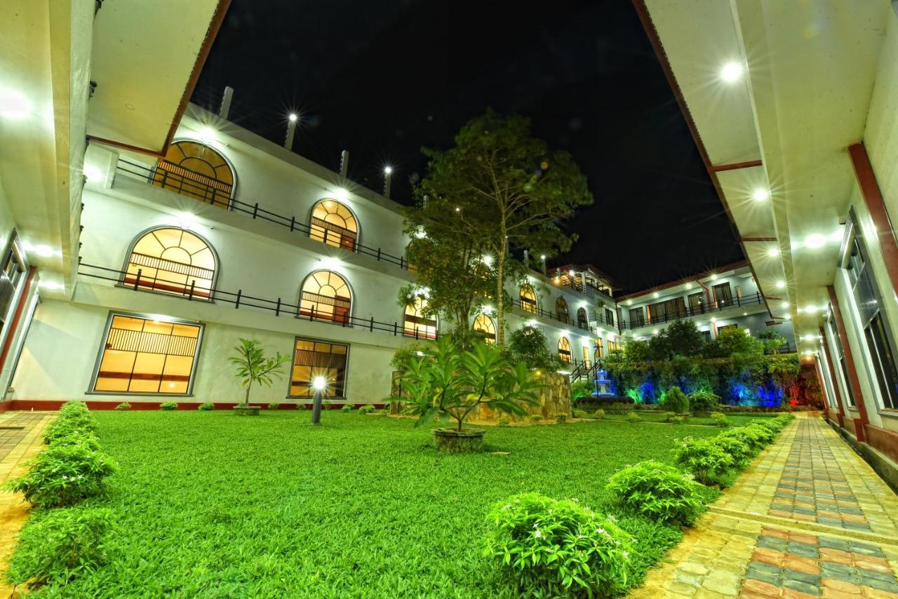 Hotel Centauria Wild Udawalawe Exterior foto
