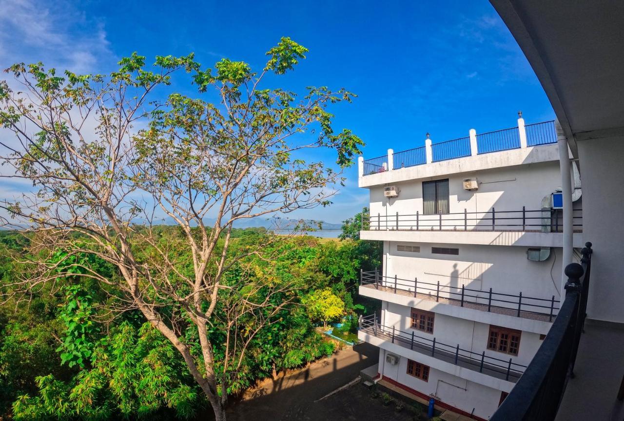 Hotel Centauria Wild Udawalawe Exterior foto